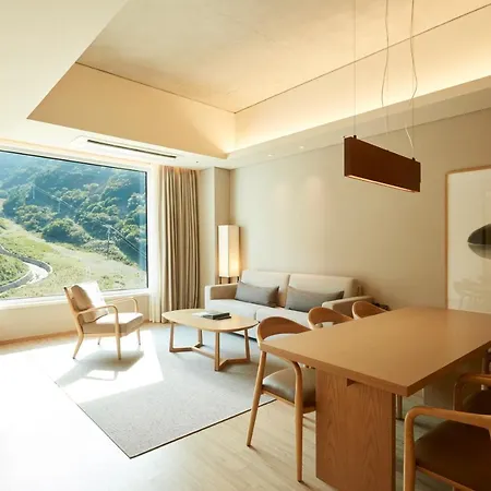 Park Roche Resort & Wellness Jeongseon Exterior photo