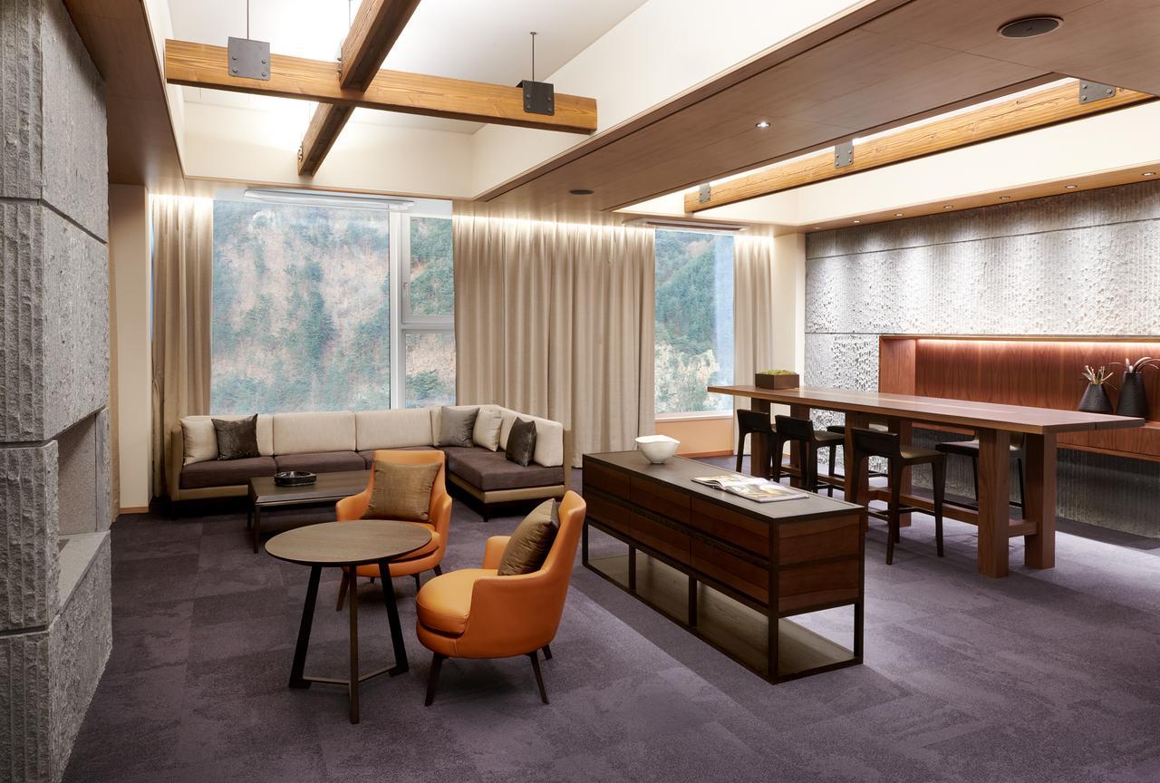 Park Roche & Wellness ホテル 4*